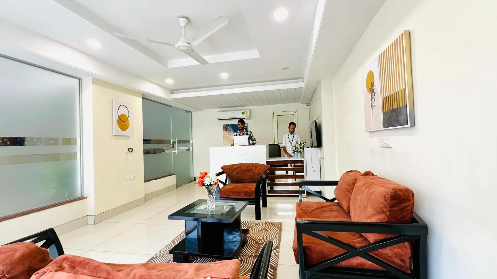 Bluo Studio4 Golf Course Road - Gym, Balcony, Lift Gurgaon 0*,  India